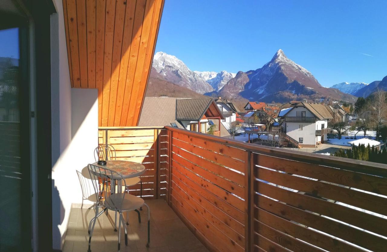 Hostel Soca Rocks Bovec Exterior foto